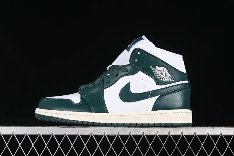 All categories Air Jordan Jordan series basketball shoes Air Jordan 1 Mid Air Jordan 1 Mid "Oxidized Green" AJ1 Joe 1 white and green color Zhongbang basketball shoes BQ6472-133